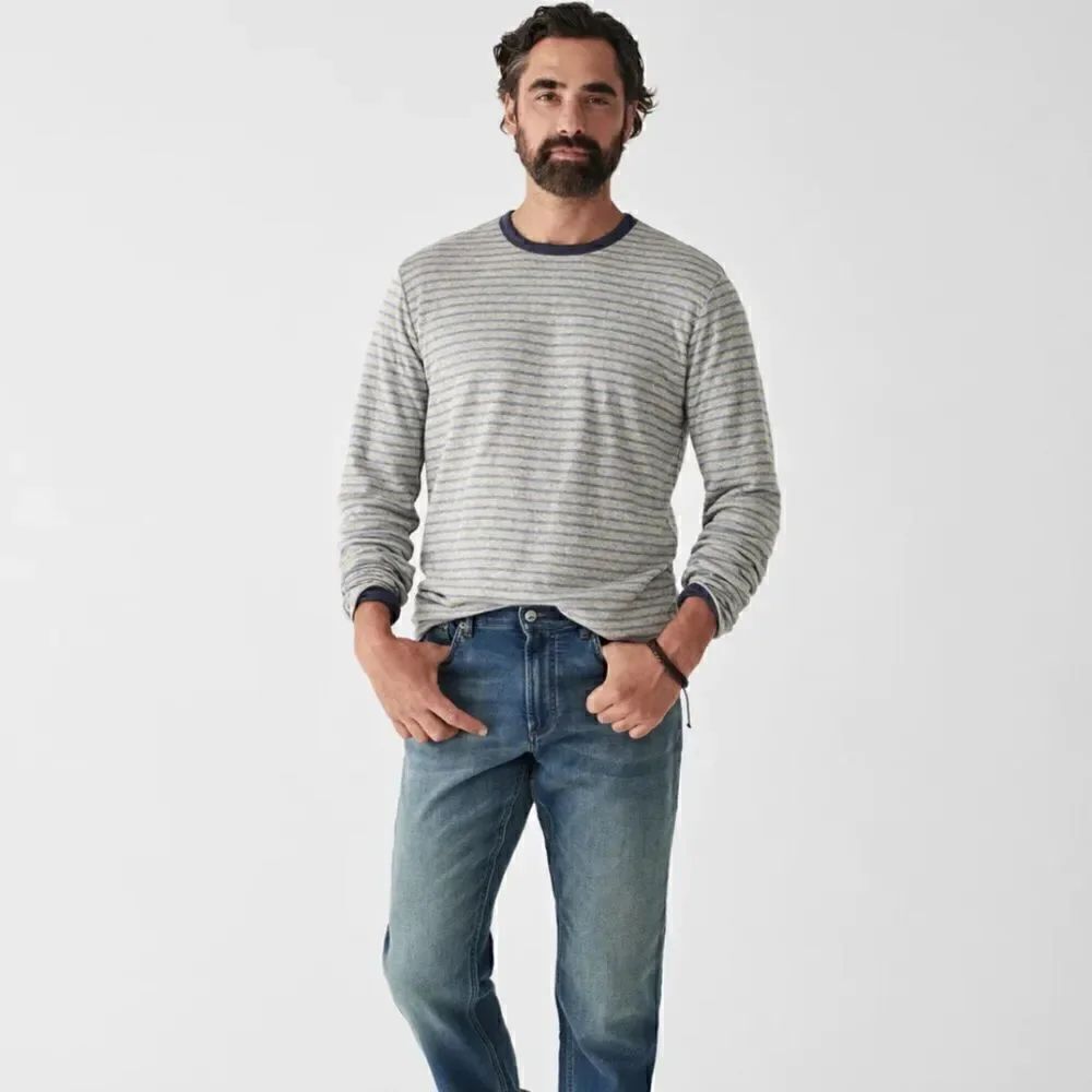 Faherty Cloud Cotton Reversible Crew Navy/Striped